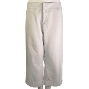 Old Navy Women's Size 20 Khaki Capri Pants